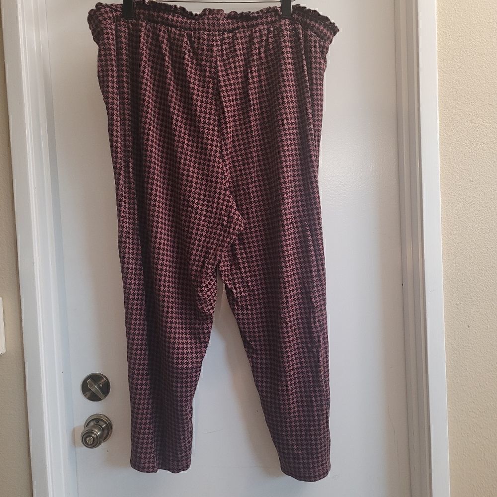 Torrid herringbone paperbag Ponte pants - Picture 4 of 7